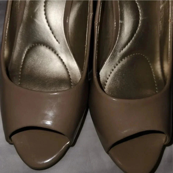 ‎Bandolino 3" heel - Picture 2 of 11